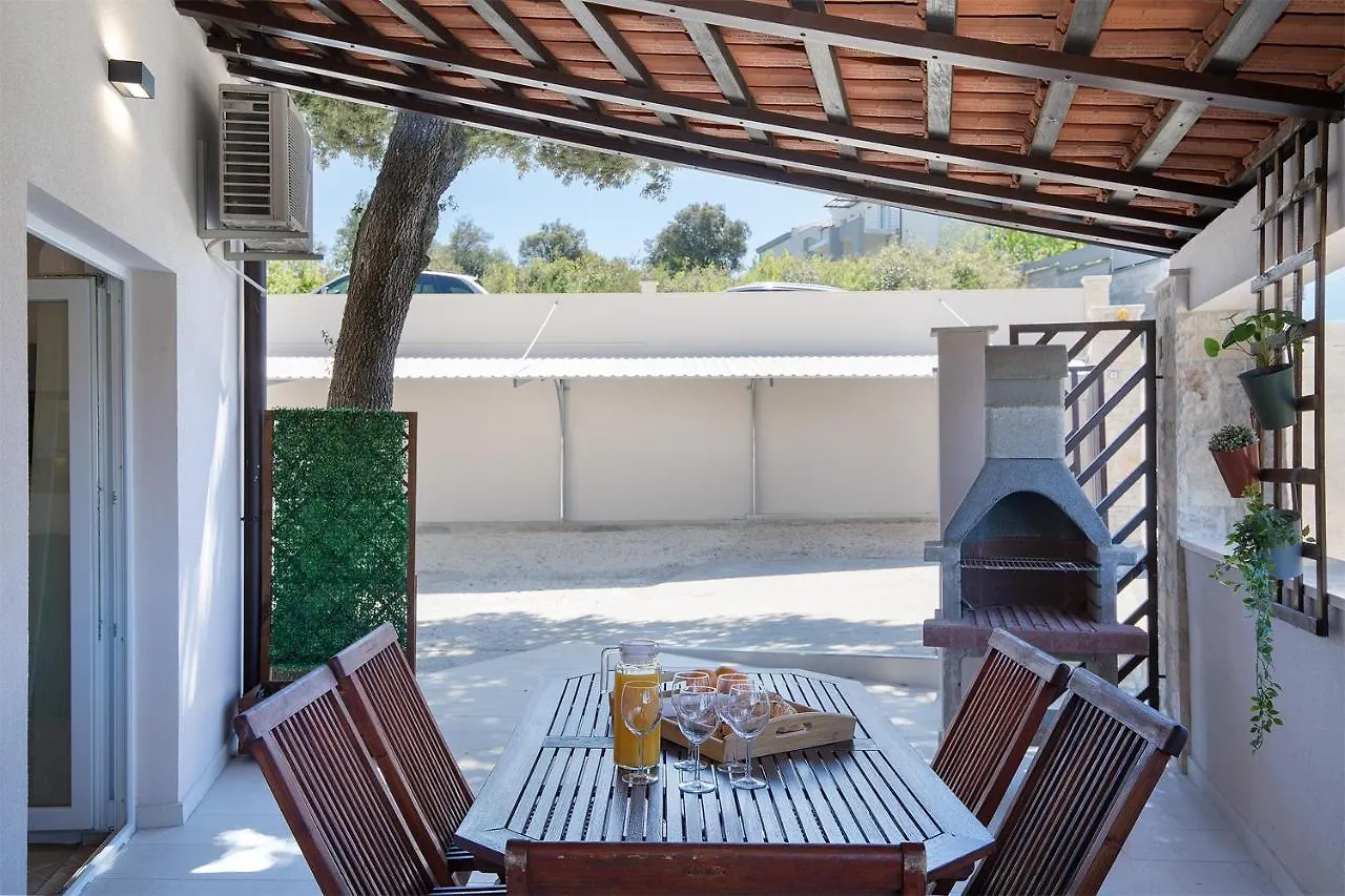 Sandy Bay Apartments - Free Mountainbike Rental - Pjescana Uvala Kroatië
