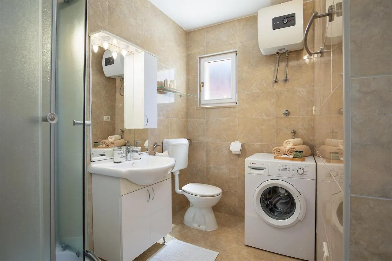 Gasthuis Sandy Bay Apartments - Free Mountainbike Rental - Pjescana Uvala