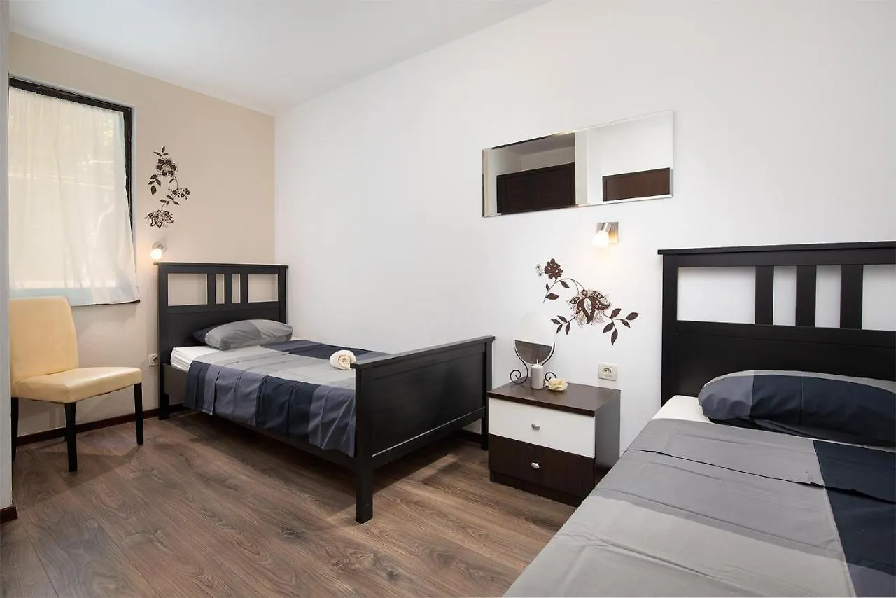 Gasthuis Sandy Bay Apartments - Free Mountainbike Rental - Pjescana Uvala
