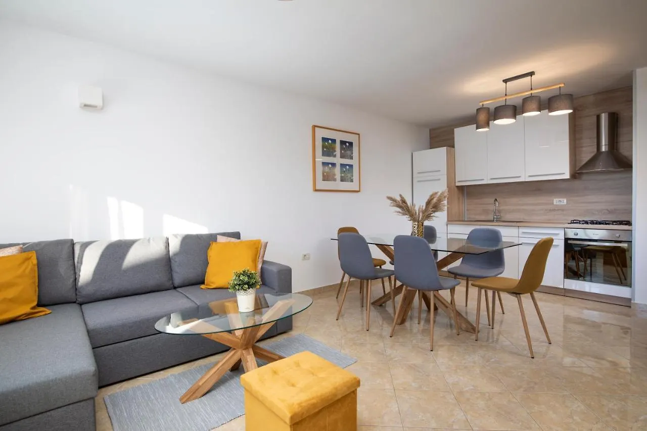 Gasthuis Sandy Bay Apartments - Free Mountainbike Rental - Pjescana Uvala