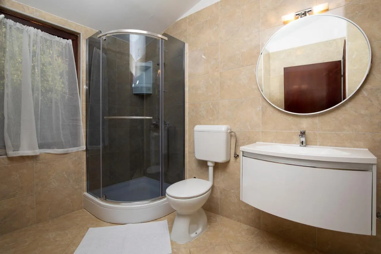 Sandy Bay Apartments - Free Mountainbike Rental - Pjescana Uvala Gasthuis