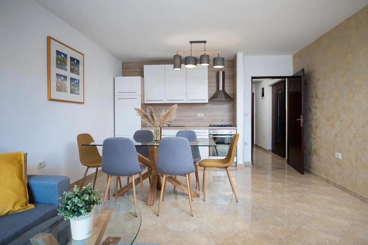 Gasthuis Sandy Bay Apartments - Free Mountainbike Rental - Pjescana Uvala