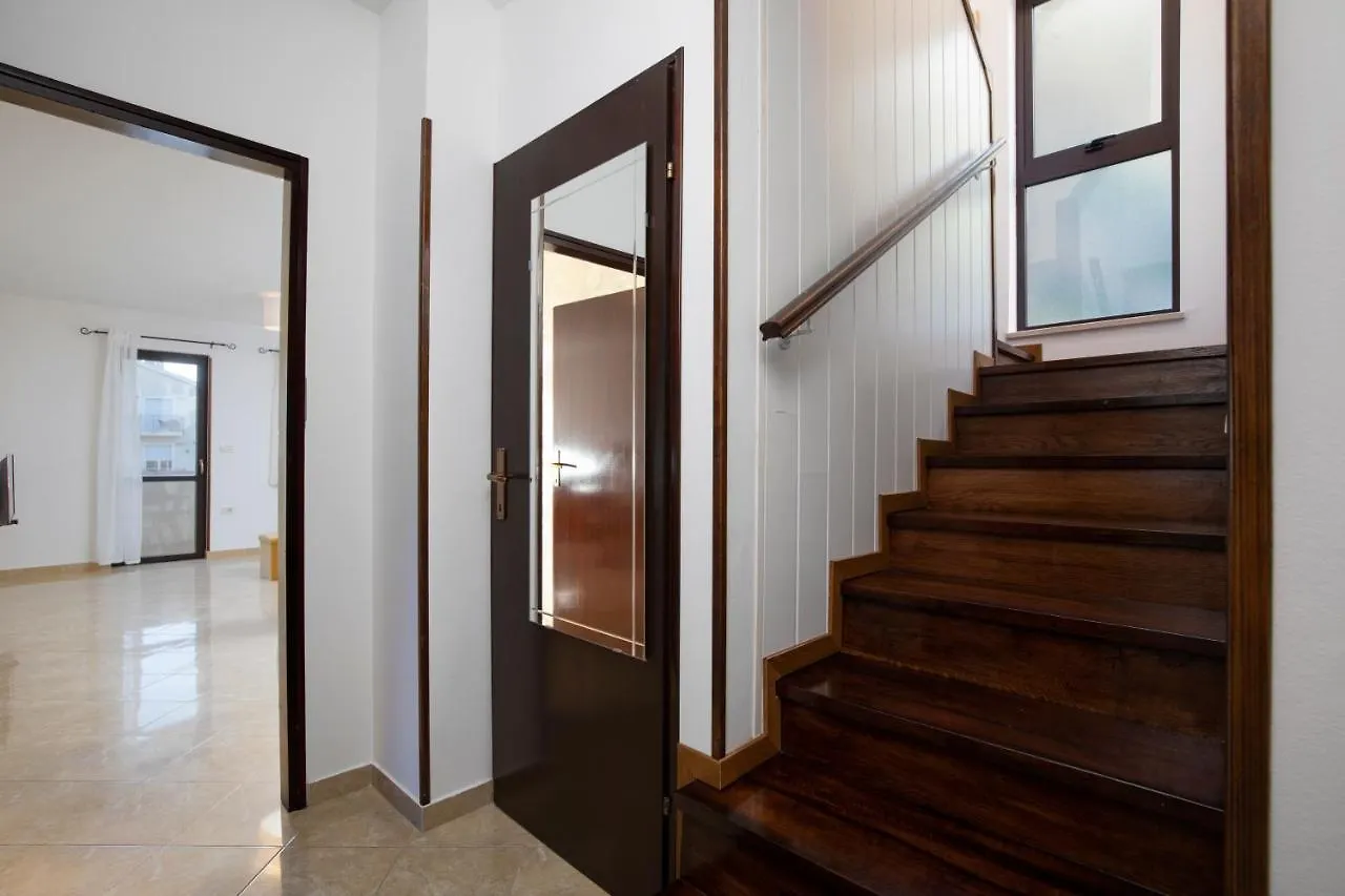 Gasthuis Sandy Bay Apartments - Free Mountainbike Rental - Pjescana Uvala