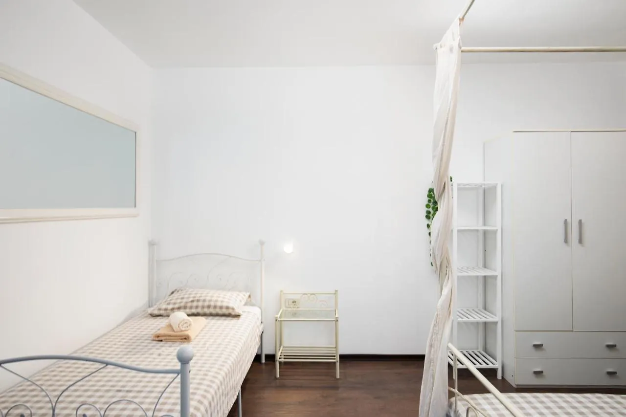 Sandy Bay Apartments - Free Mountainbike Rental - Pjescana Uvala