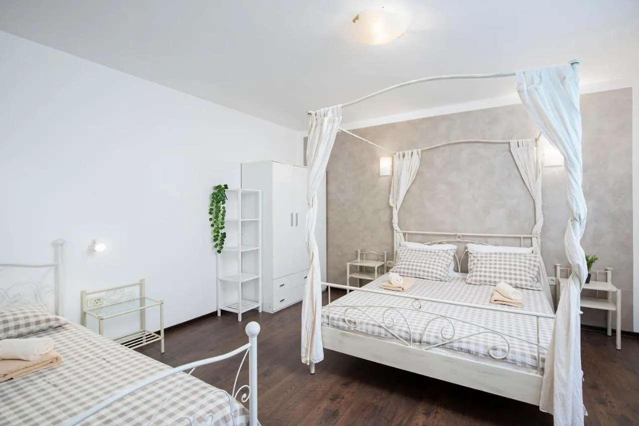 Sandy Bay Apartments - Free Mountainbike Rental - Pjescana Uvala Kroatië